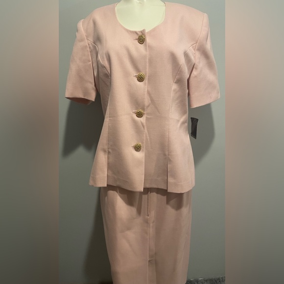 ❇️NWT❇️Women’s Pink 2 piece Le Suit Size 14 - Picture 1 of 6